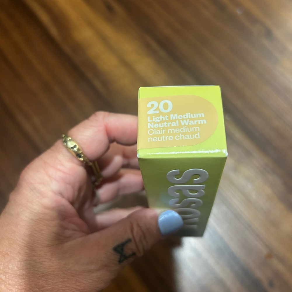 Kosas BB Burst Tinted Gel Cream in 20 (light medium neutral warm) - Picture 3 of 13